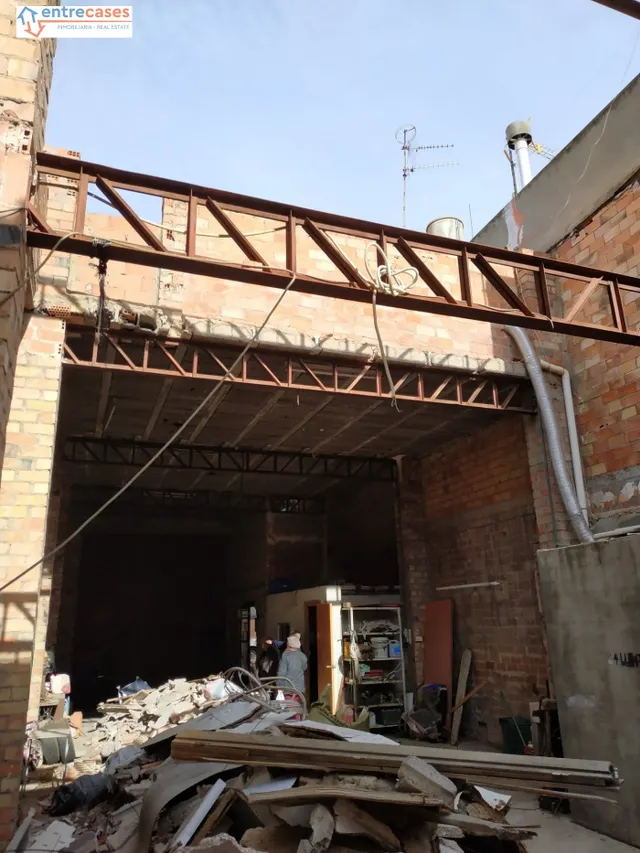 SOLAR EN VALL DE UXO — 2