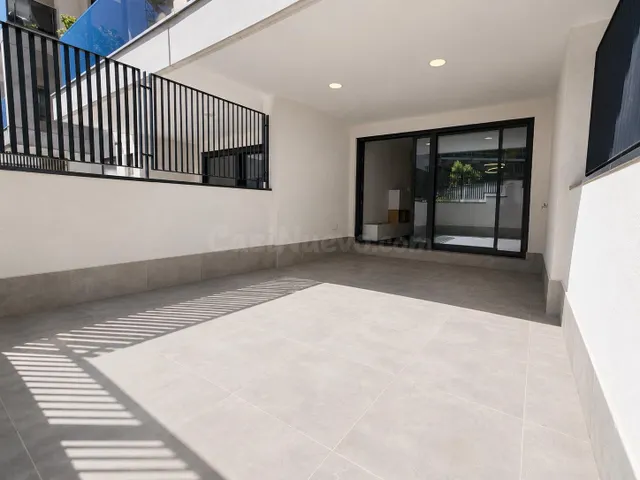 APARTAMENTO CON AMPLIA TERRAZA EN LA MODERNA URBANIZACIÓN SE - foto 2