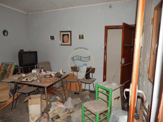 EDIFICIO A REFORMAR EN COCENTAINA. — 31