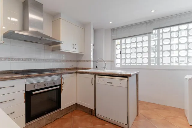 Apartamento frontal en el Paseo Marítimo del Torreón - Benicasim — 25