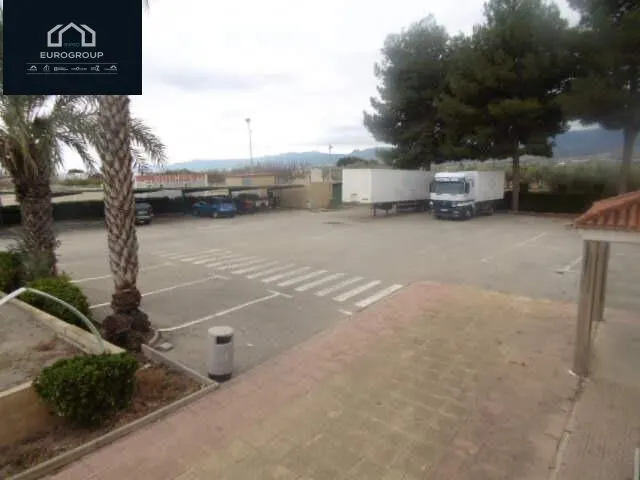 Se vende Hotel de 2 Estrellas , con 20 habitaciones en Murcia .www.euroloix.com — 6