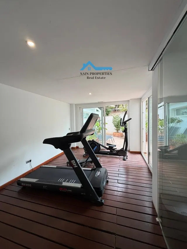 Exclusivo apartamento reformado con vistas al mar y acceso directo a la playa en Cap Negret, Altea — 43