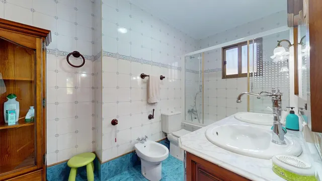UNICA Y EXCLUSIVA VIVIENDA — 42