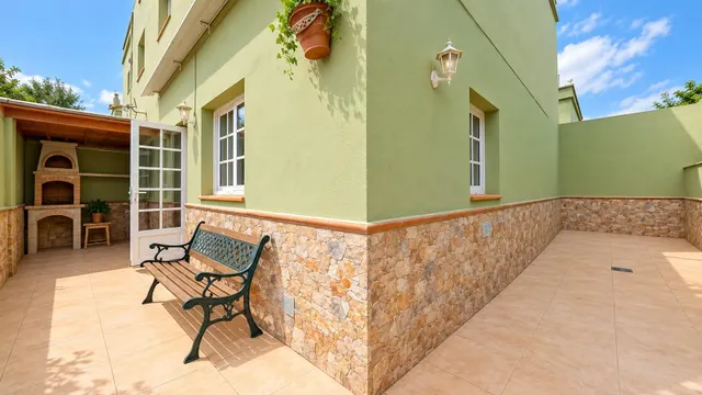 Vivienda unifamiliar de 194 m2 con patio privado y amplio garaje en Guayonje, Tacoronte — 9