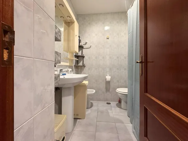 PISO DE 4 habitaciones EN PLENO CENTRO DE PONTEVEDRA, CON GARAJE Y TRASTERO — 7