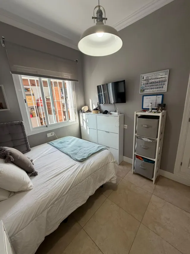 UNIFAMILIAR EN VENTA EN CALLE JUAN GRIS — 14