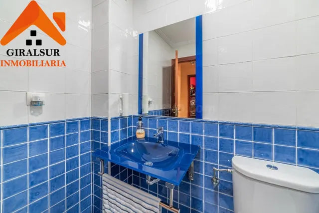 Casa adosada en venta en Alcala de Guadaira - foto 4