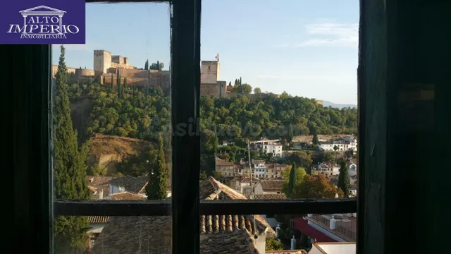 CASA CON VISTAS PANORÁMICAS A LA ALHAMBRA
