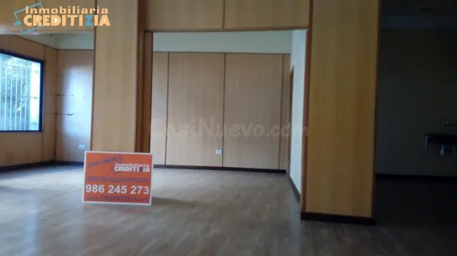 LOCAL COMERCIAL CON FACHADA DE 8M - foto 5