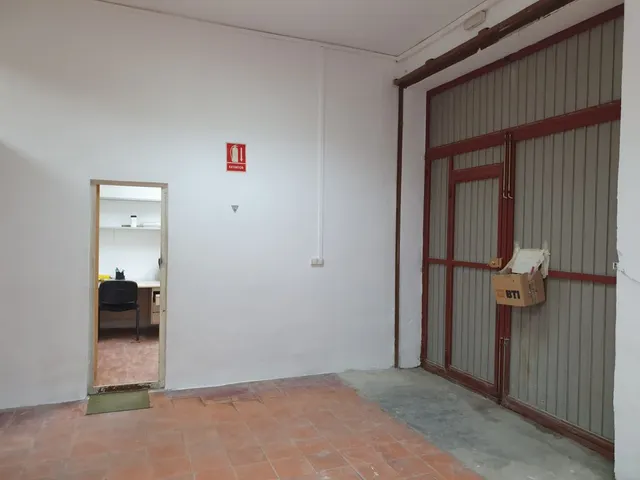 LOCAL CON POSIBILIDADES — 4
