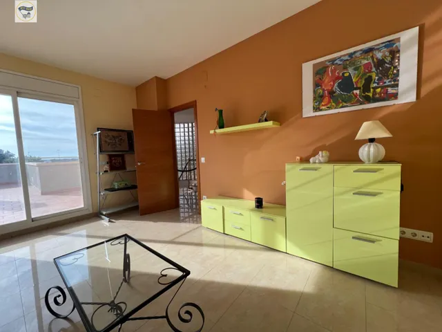 ESPECTACULAR CASA CON PISCINA — 6