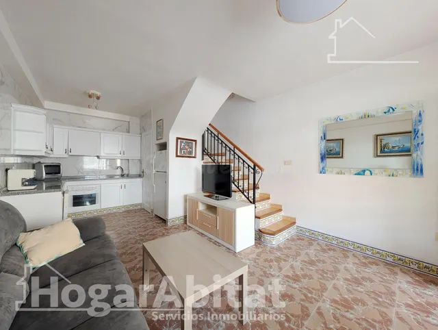 ¡PRIMERA LÍNEA DE PLAYA! PRECIOSA CASA AMPLIA EN RESIDENCIAL CON DOS TERRAZAS Y PARKING — 4