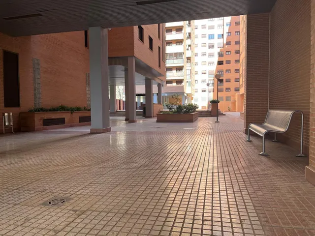 Amplio y Luminoso Piso en Romareda con Vistas al Parque ✨ — 44