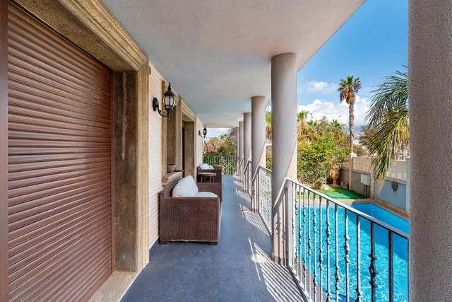 Exclusivo Chalet Independiente en Almerimar: Elegancia, Amplitud, Privacidad, Gran Parcela, Excelentes Calidades y Acabados de Lujo — 16