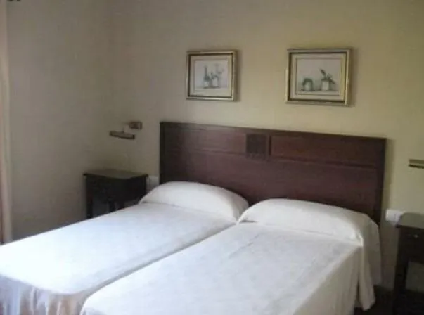 "Finca de Ensueño en Hornachuelos: Caza, Naturaleza y Confort" — 30