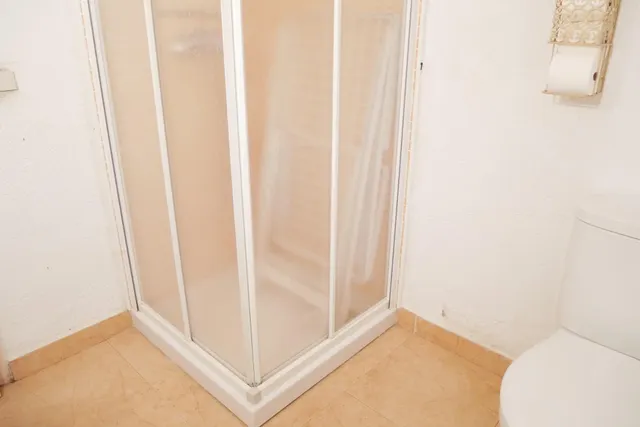 Casa independiente con parcela llana de 620 m2 en Aiguaviva, Vidreres — 17