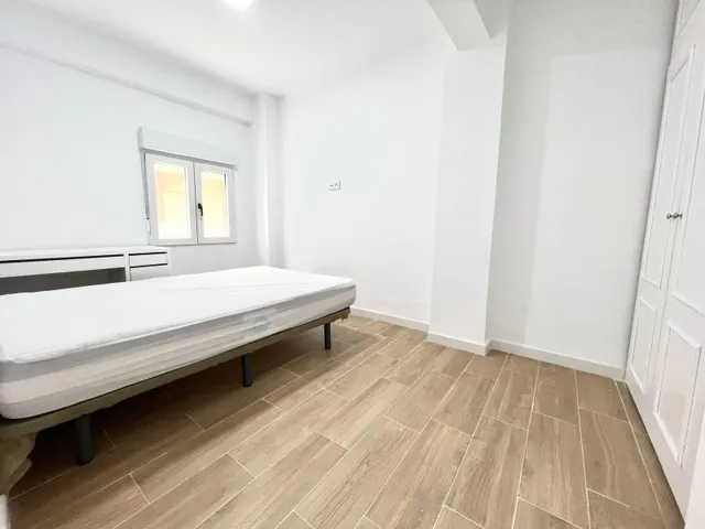 PISO REFORMADO EN EL CENTRO, CUATRO CALLES — 21