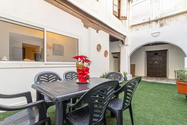 ENCANTADORA CASA EN PLENO CENTRO DE CHICLANA DE LA FRONTERA — 4