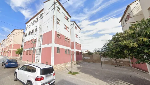 Se vende piso OKUPA en Calle Tortosa 25 de Torrefort (Tarrag