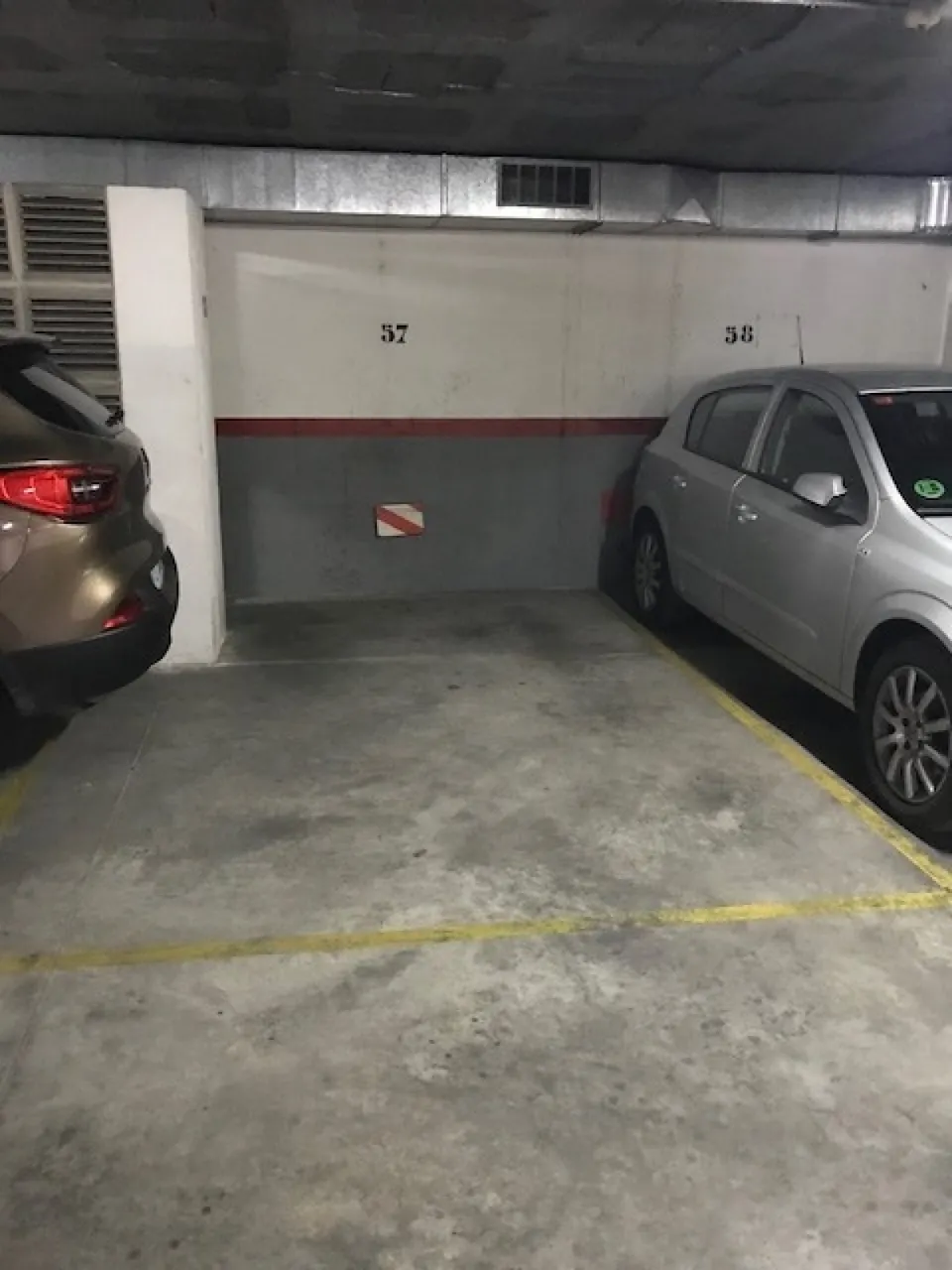 PLAZA DE APARCAMIENTO CON  TRASTERO EN VENTA