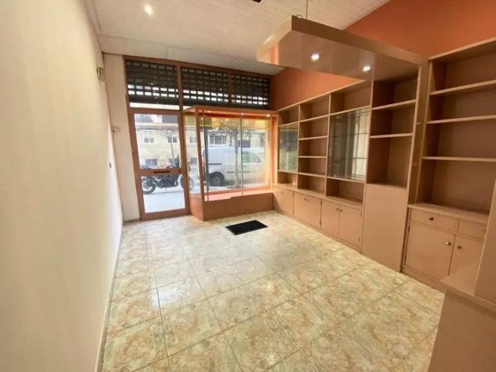 Local comercial calle Torrecedeira