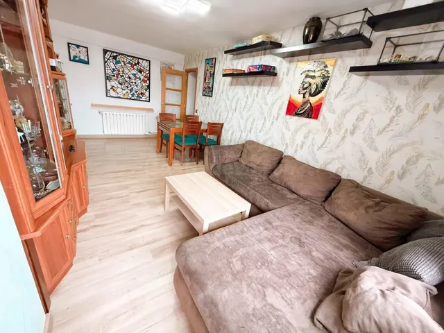 Oportunidad en Torreparque: Piso de 3 Dormitorios con Ascens - foto 2