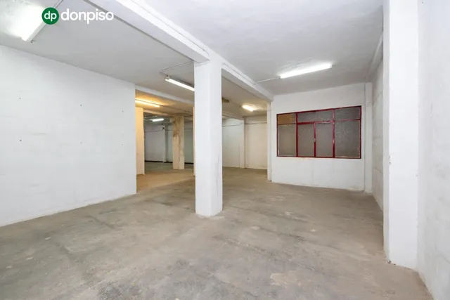 ¡Oportunidad Única en Angel Barrios! Local de 147m2 por solo 190.000€ — 14