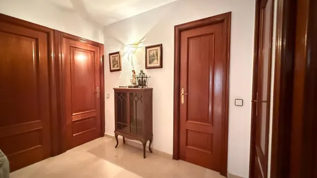 AMPLIO PISO CON TERRAZA — 8
