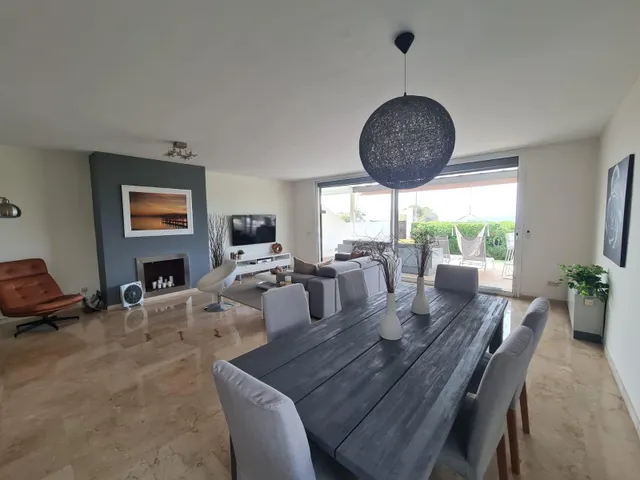 Alquiler temporal: Chalet en primera línea en Son Verí con vistas al mar — 4