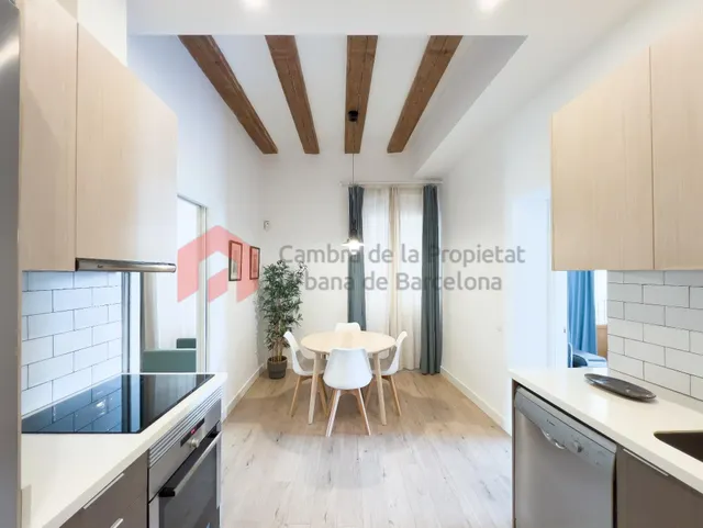 Fabuloso piso de una habitación en el Santa Caterina de Barcelona — 4