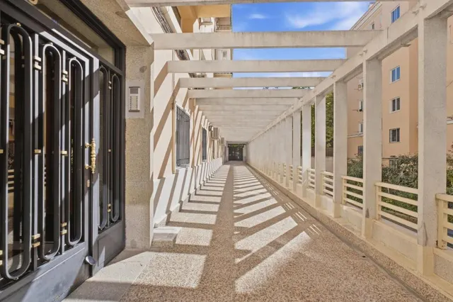 Piso en Alquiler en Madrid Madrid — 24