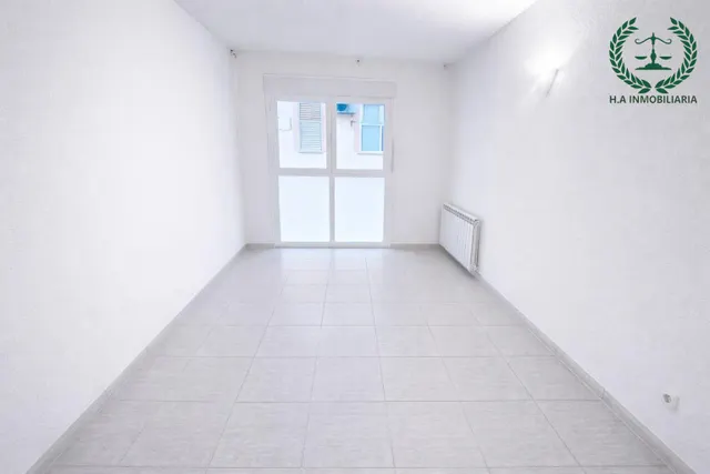 DUPLEX LUMINOSO EN EL MOLAR, CON TRASTERO — 2