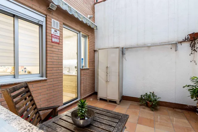 PLANTA BAJA SEMINUEVA JUNTO LA AVDA MATADEPERA — 44