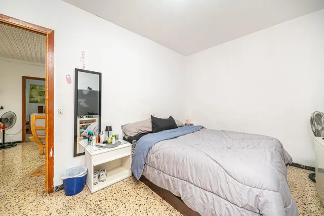 Casa con enorme potencial en Foners — 32