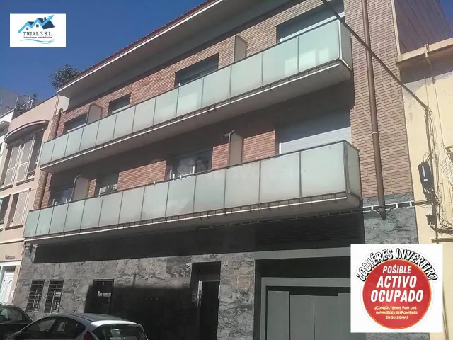 Venta de Piso + 2 Garajes en Premià de Mar (Barcelona)