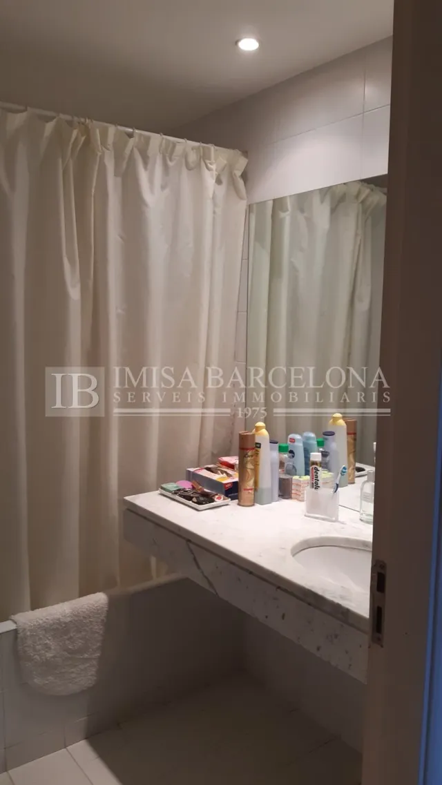 PRECIOSO PISO EN EL EXCLUSIVO COMPLEJO RESIDENCIAL LES LLOSES — 9
