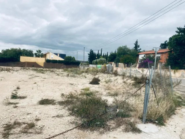 ++Terreno urbano en venta en la prestigiosa urbanización El 
