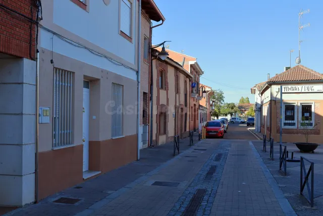 Oportunidad Única en el centro de Viana - foto 5