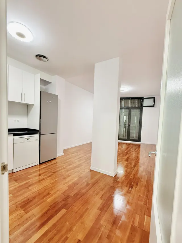 Moderno piso reformado en venta situado en pleno corazón de l'Eixample — 7