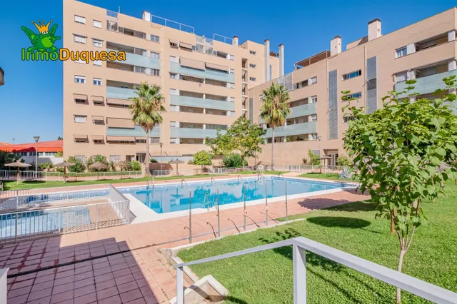 Ático duplex con terraza de 61 m2, plaza de aparcamiento, tr - foto 3