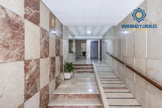 Piso amplio y luminoso en Ronda–Arabial — 24