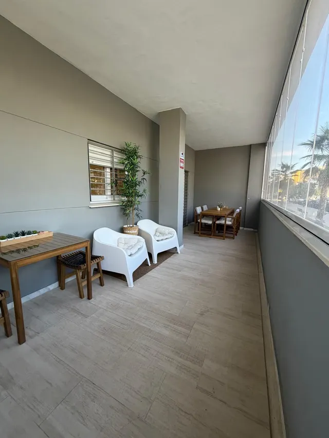 Magnifica vivienda de reciente construcción con terraza acristalada, piscina y garaje — 10