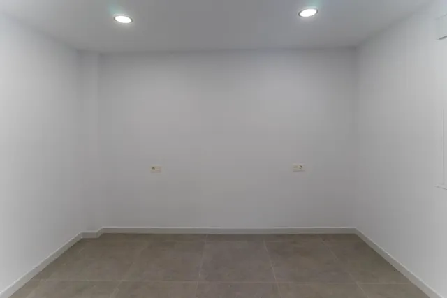 Apartamento en zona céntrica con plaza de parking y amplia terraza — 7