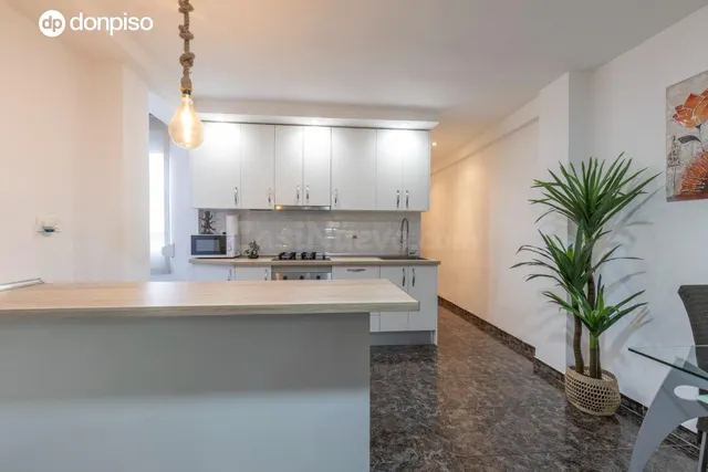 Ático reformado con ascensor, terraza y chimenea, listo para entrar a vivir — 5