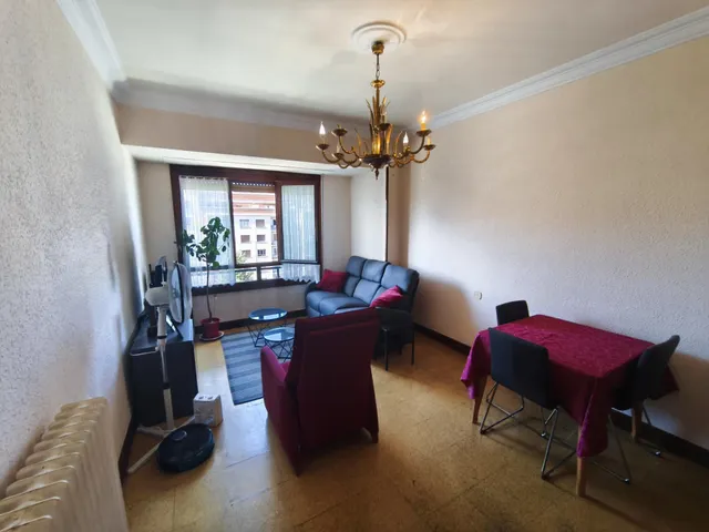 FANTASTICA OPORTUNIDAD 8º PISO 92m2 en AVENIDA GASTEIZ esq. Beato - LUZ Y VISTAS- 3 hab. para entrar a vivir o Actualizar — 6