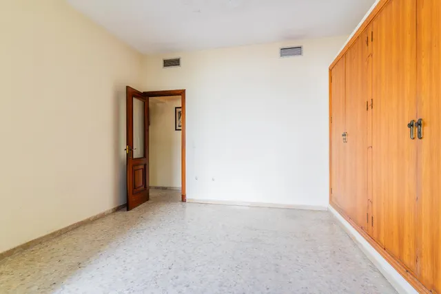 MAGNÍFICO CHALET EN CREVILLET — 33