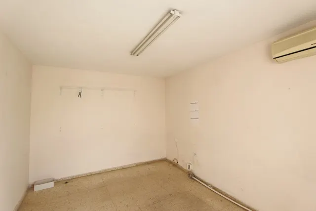Oficina en venta en ronda histórica — 7