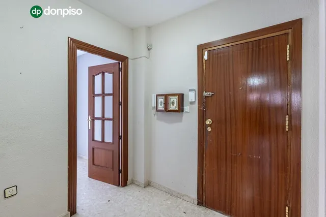 Espacio, luz y comodidad en una vivienda con grandes posibilidades en zona Alcampo — 24