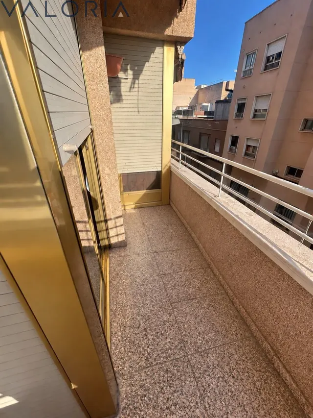 Vivienda exterior en esquina con ascensor en Sector V, Elche — 16