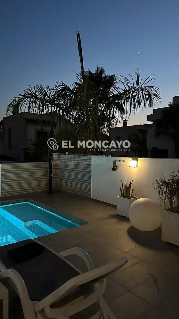 Fantástica villa de lujo con piscina privada de agua salada en Urbanización La Marina, San Fulgencio, Costa Blanca — 5